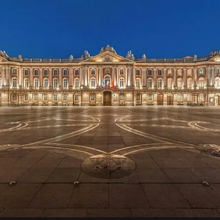 Plein Centre-jusqu'à 4 Personnes-parking Et Petit Déjeuner Inclus Apartamento