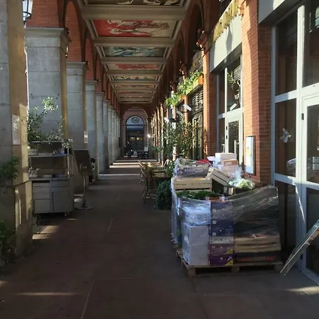Appartement Plein Centre-jusqu'à 4 Personnes-parking Et Petit Déjeuner Inclus *